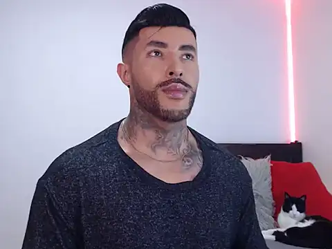 andrea de lucaa online show from November 2025 02:23:02 AM