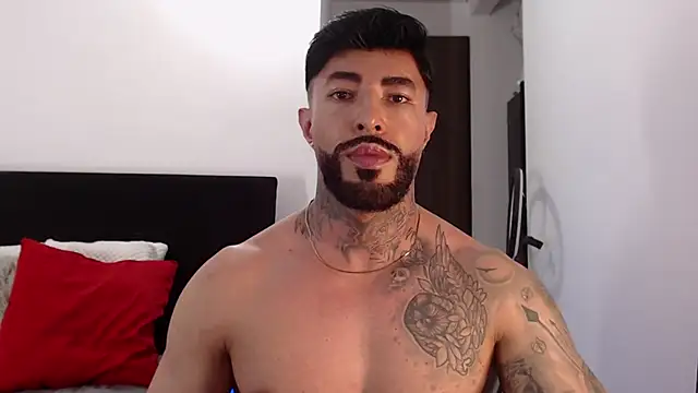 andrea de lucaa online show from June 2026 03:33:01 AM