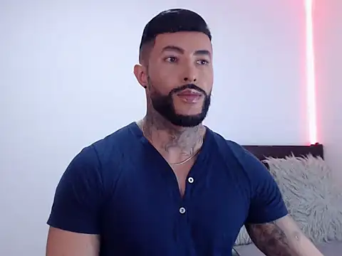 andrea de lucaa online show from October 2025 01:50:01 AM