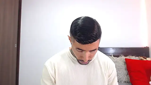 andrea de lucaa online show from February 2026 02:31:02 AM