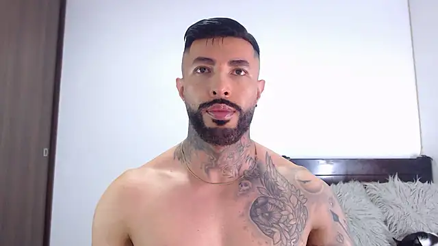 andrea de lucaa online show from January 2026 04:49:02 AM