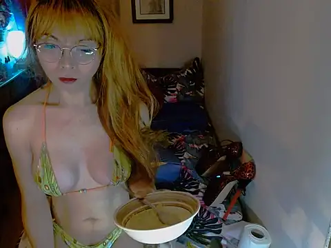 Snapshot of Tsyummydickx chatting on June 2026 12:32:02 AM Tsyummydickx online show from June 2026 12:32:02 AM
