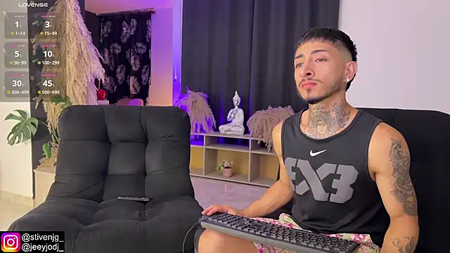tattoguys cums online show from October 2025 02:44:02 AM