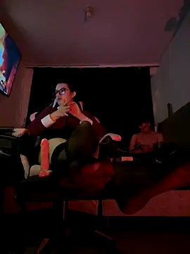 Snapshot of Mistressespectradom chatting on November 2025 03:05:01 AM Mistressespectradom online show from November 2025 03:05:01 AM