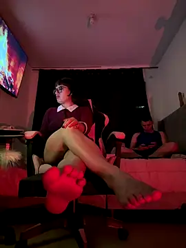 Snapshot of Mistressespectradom chatting on November 2025 06:13:01 AM Mistressespectradom online show from November 2025 06:13:01 AM