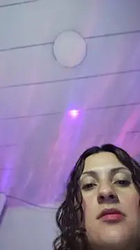 lindasyt online show from May 2026 05:35:02 PM