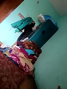 maddy3108 online show from October 2025 05:39:01 AM