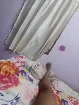 maddy3108 online show from September 2025 04:12:01 AM