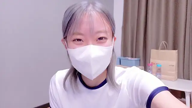 Snapshot of Nana__ch chatting on October 2025 04:20:02 AM Nana ch online show from October 2025 04:20:02 AM
