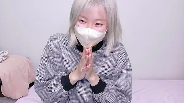 Nana  ch online show from May 2026 06:06:01 PM