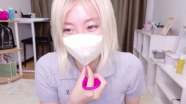 Nana  ch online show from June 2026 04:28:01 PM