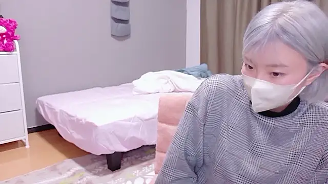 Nana  ch online show from May 2026 04:15:02 PM