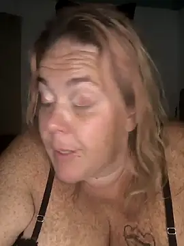 Snapshot of Courdles chatting on September 2025 05:47:01 AM Courdles online show from September 2025 05:47:01 AM