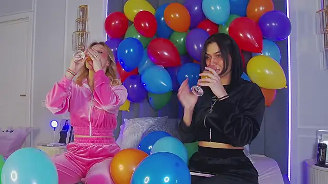 Snapshot of CaitlinSugar chatting on November 2025 05:06:02 AM CaitlinSugar online show from November 2025 05:06:02 AM