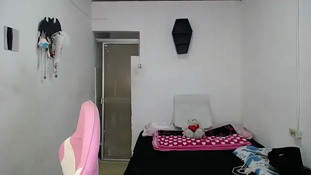 Amber09raiden online show from October 2025 05:14:01 PM