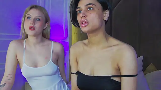 VioletAsh online show from October 2025 04:37:02 AM