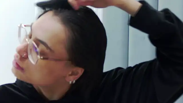 VioletAsh online show from February 2026 04:20:01 AM