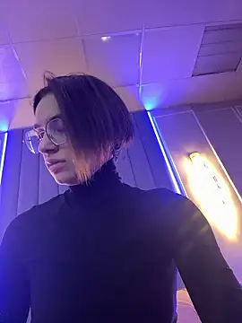 VioletAsh online show from January 2026 04:19:02 AM