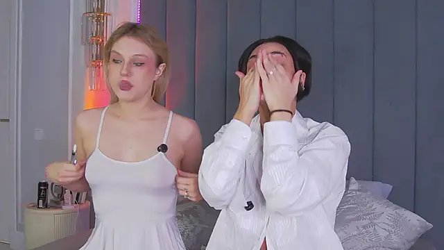 VioletAsh online show from November 2025 04:50:01 AM