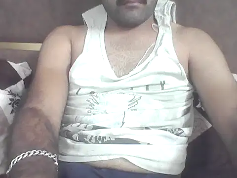 Snapshot of joshisdwe chatting on October 2025 09:39:01 AM joshisdwe online show from October 2025 09:39:01 AM