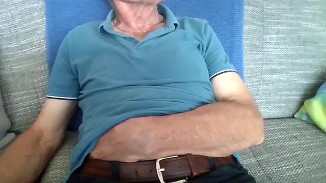 velikifant7 online show from May 2026 04:12:02 PM
