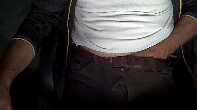 velikifant7 online show from April 2026 04:02:02 AM