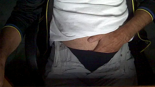 velikifant7 online show from November 2025 05:33:01 AM