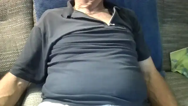 velikifant7 online show from November 2025 05:24:01 PM