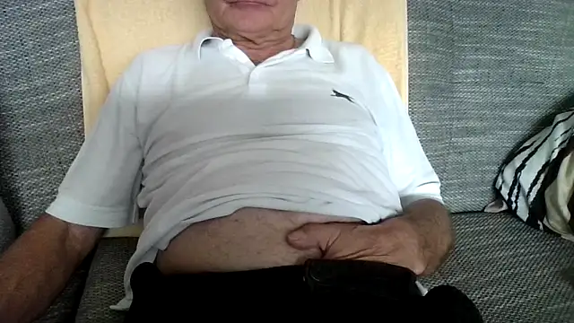 velikifant7 online show from March 2026 02:19:02 PM