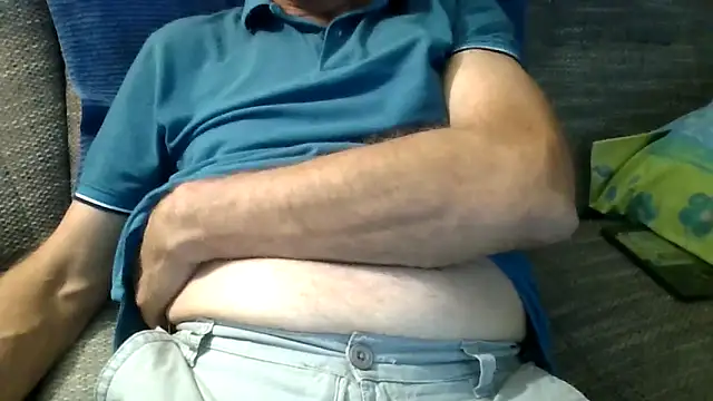 velikifant7 online show from November 2025 05:35:02 PM