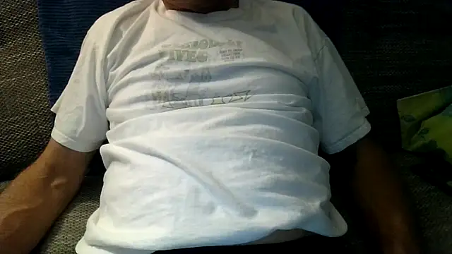 velikifant7 online show from November 2025 06:45:02 PM