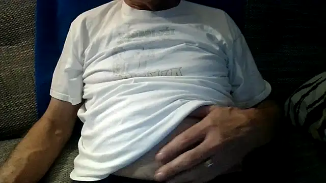 velikifant7 online show from February 2026 06:41:01 PM