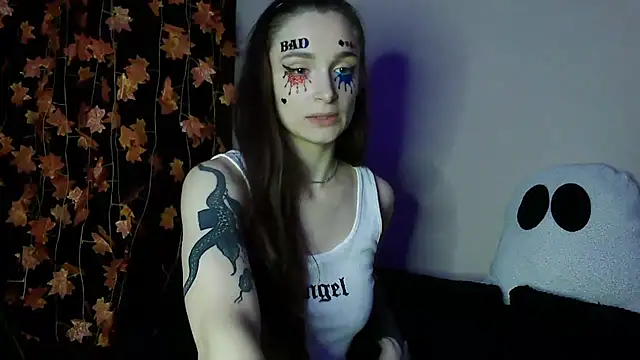 Snapshot of __Leyla__ chatting on October 2025 05:34:02 PM Leyla online show from October 2025 05:34:02 PM