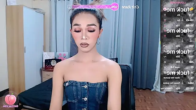 aelinhot online show from October 2025 08:40:01 AM