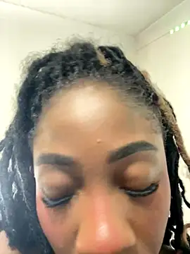 Astergray21 online show from November 2025 04:32:01 PM