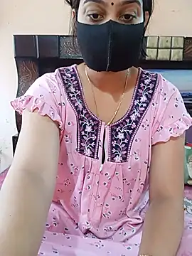 Priyanka Pal online show from June 2026 01:33:02 AM