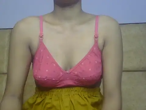 Snapshot of Nura7 chatting on July 2026 06:05:01 AM Nura7 online show from July 2026 06:05:01 AM