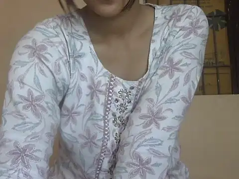 Snapshot of Nura7 chatting on May 2026 01:31:02 AM Nura7 online show from May 2026 01:31:02 AM