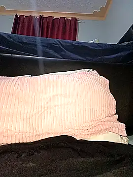 Snapshot of ewatyu chatting on November 2025 04:02:01 AM ewatyu online show from November 2025 04:02:01 AM