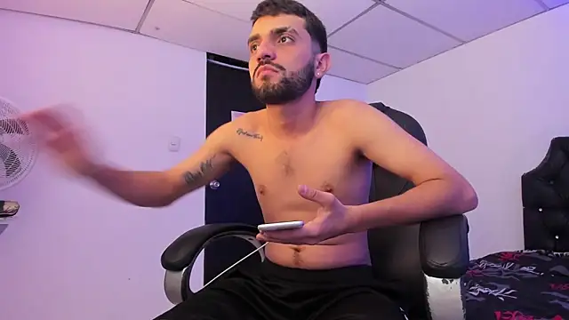 Jeremyy Boy online show from October 2025 03:32:01 AM