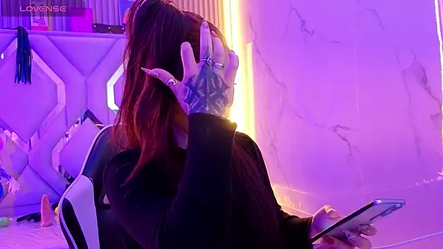 Sophia tf online show from March 2026 08:11:02 PM