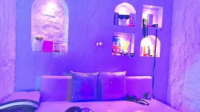 Sophia tf online show from March 2026 02:55:02 AM