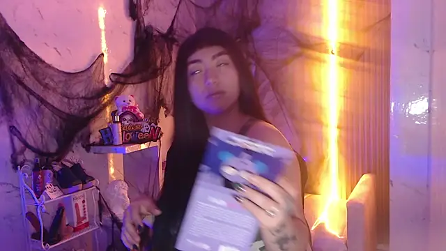 Snapshot of Sophia_tf chatting on October 2025 01:31:01 PM Sophia tf online show from October 2025 01:31:01 PM