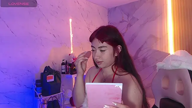 Snapshot of Sophia_tf chatting on November 2025 01:11:01 PM Sophia tf online show from November 2025 01:11:01 PM