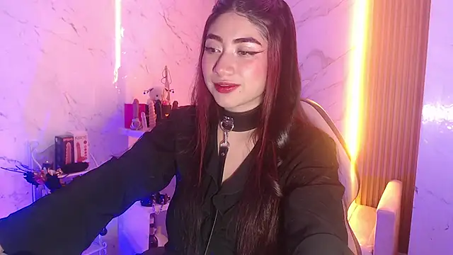 Sophia tf online show from February 2026 03:37:01 AM