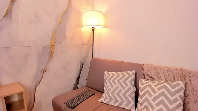 Tiffany Nm online show from March 2026 02:24:01 PM