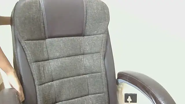 Snapshot of Exotic_Shikha chatting on November 2025 06:33:01 PM Exotic Shikha online show from November 2025 06:33:01 PM