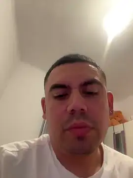 davidxxx099 online show from April 2026 10:21:02 PM