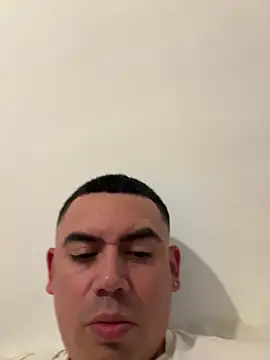 davidxxx099 online show from April 2026 05:50:02 PM