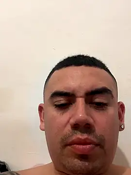 Snapshot of davidxxx099 chatting on October 2025 05:47:01 PM davidxxx099 online show from October 2025 05:47:01 PM